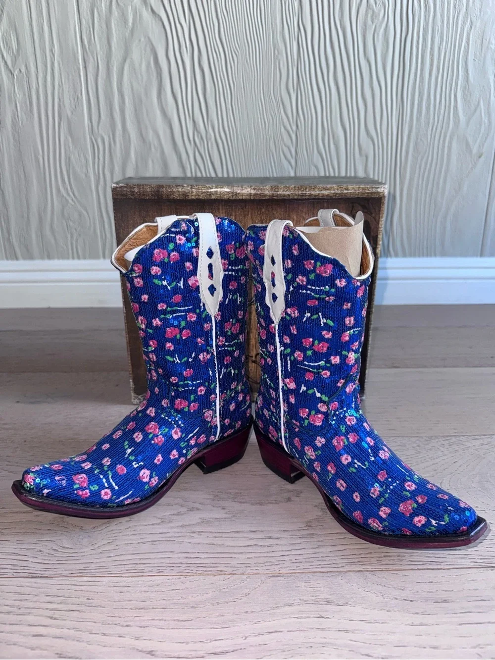 NEW GORGEOUS YADIRA KIDS FLORAL SEQUIN WESTERN BOOT Sz: 2 Girl's